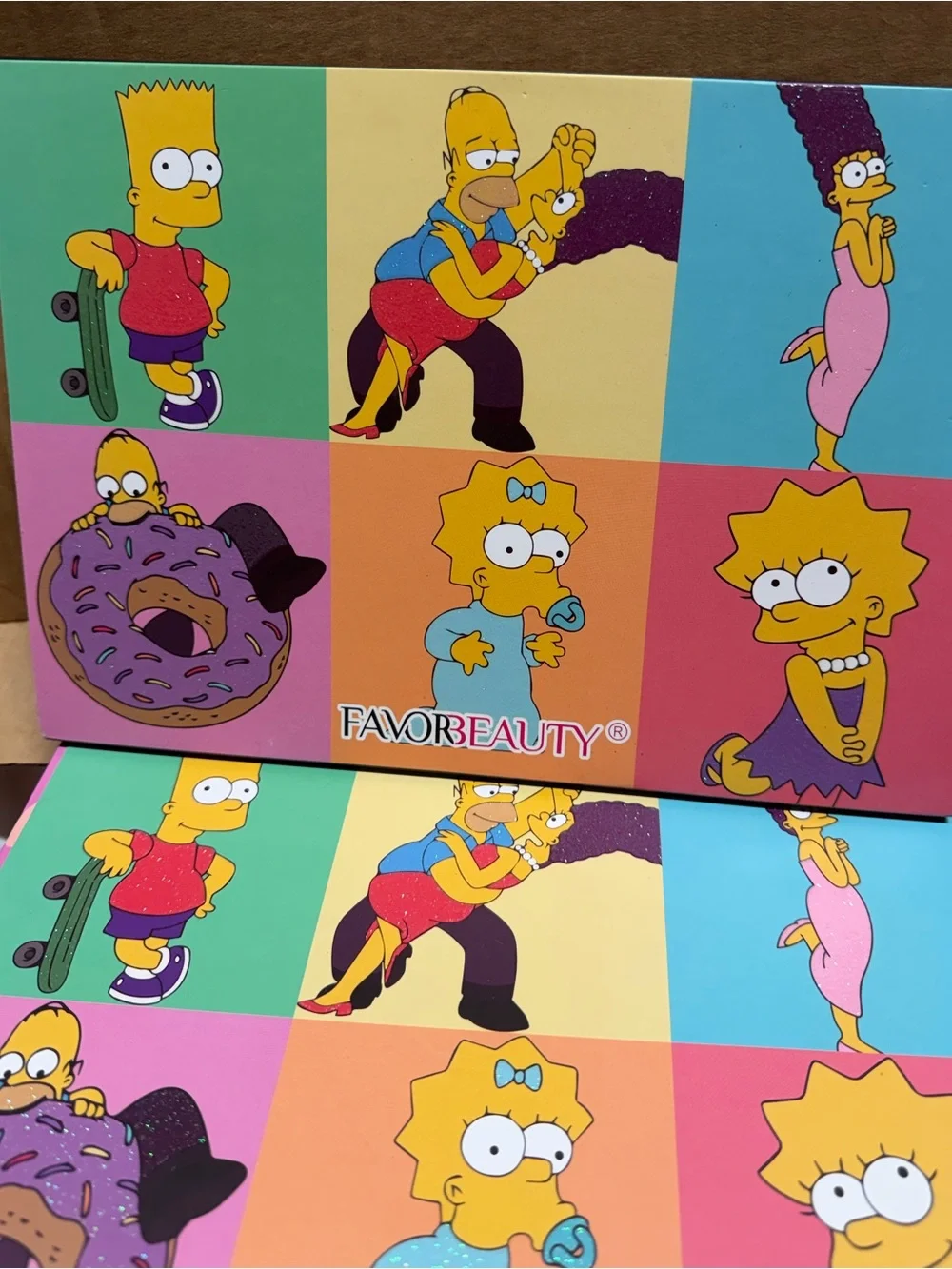 Favor Beauty The Simpsons Large Eyeshadow Pallete